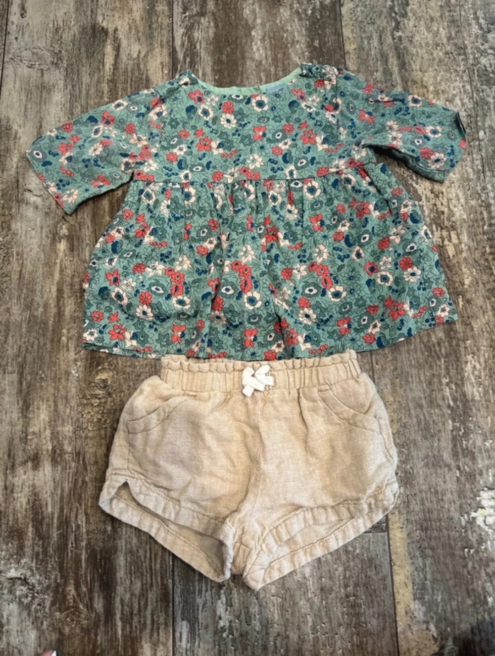 Baby gap floral shirt and old navy shorts both size 18-24 months girls kids baby